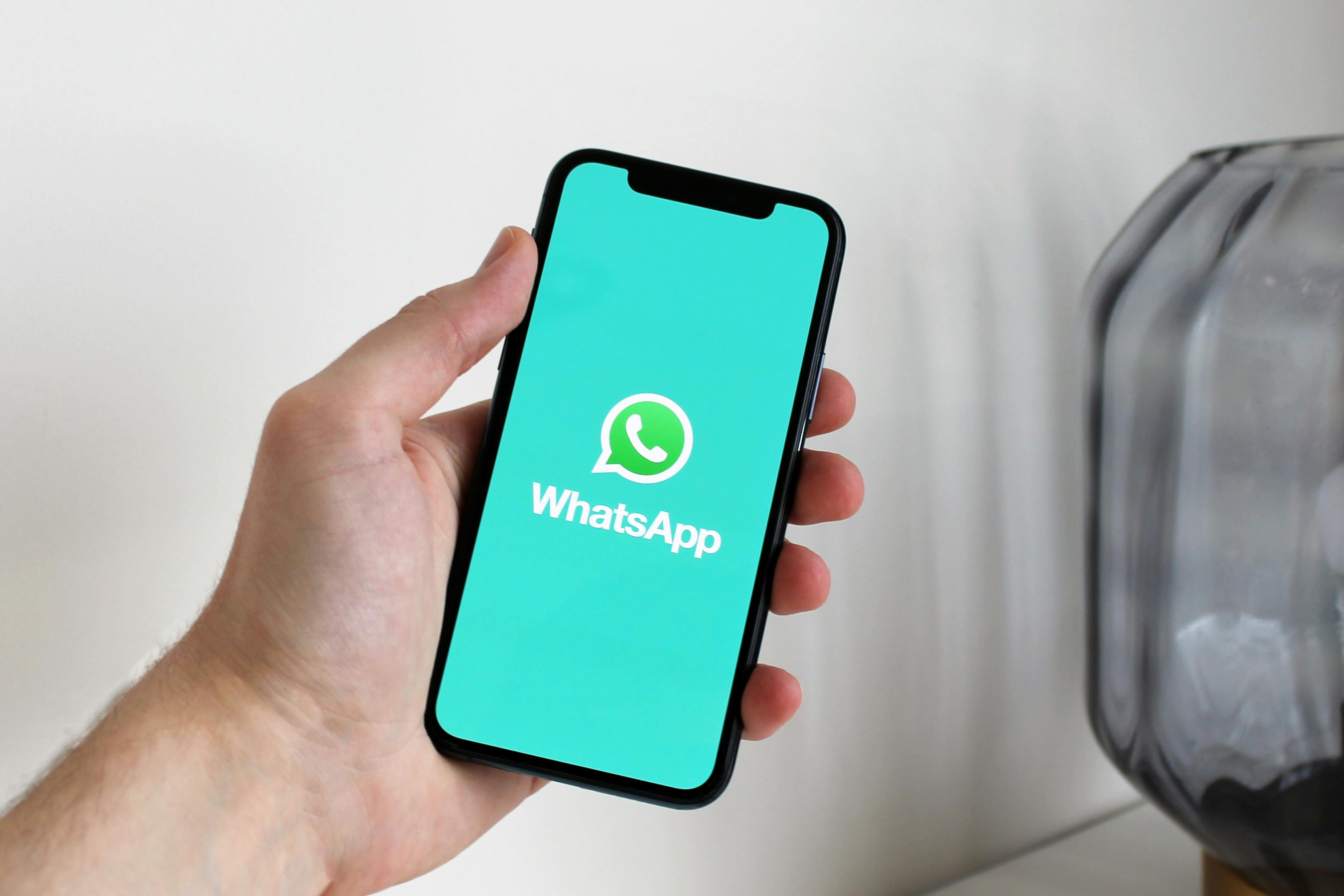 WhatsApp-Kanal der VHS BMO abonnieren